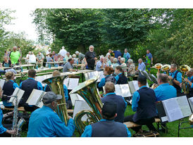 75 Jahre Wachsstockfest an der Weingartenkapelle in Naumburg (Foto: Karl-Franz Thiede)